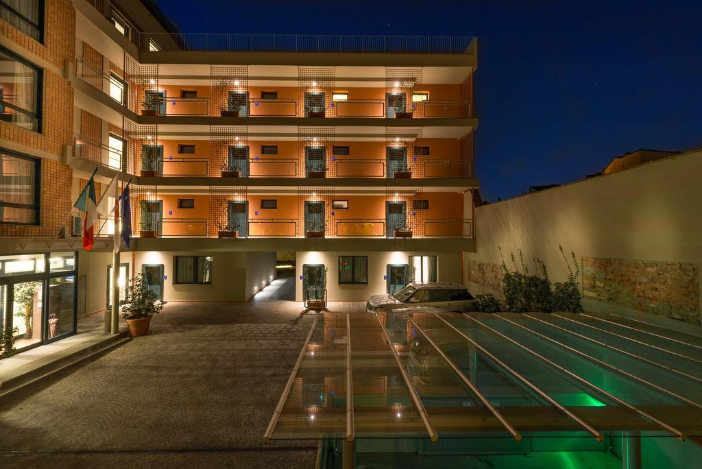 Forte16 View & Spa Aparthotel Florence Exterior photo